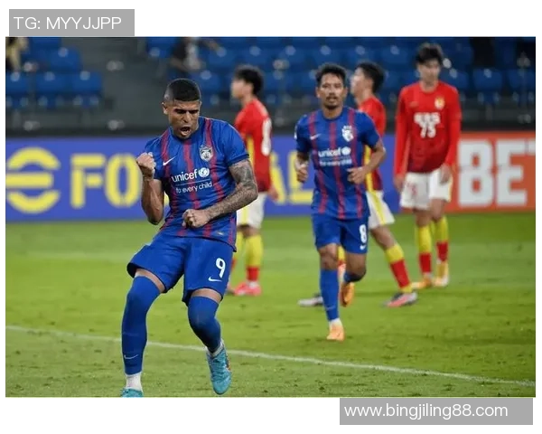 赛后分析：上海足球队与成都足球队的战术对决与启示